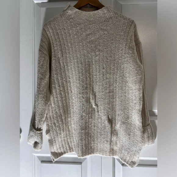 OLD NAVY Sweater Size XS - Picture 1 of 7